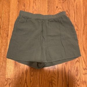 Green universal thread